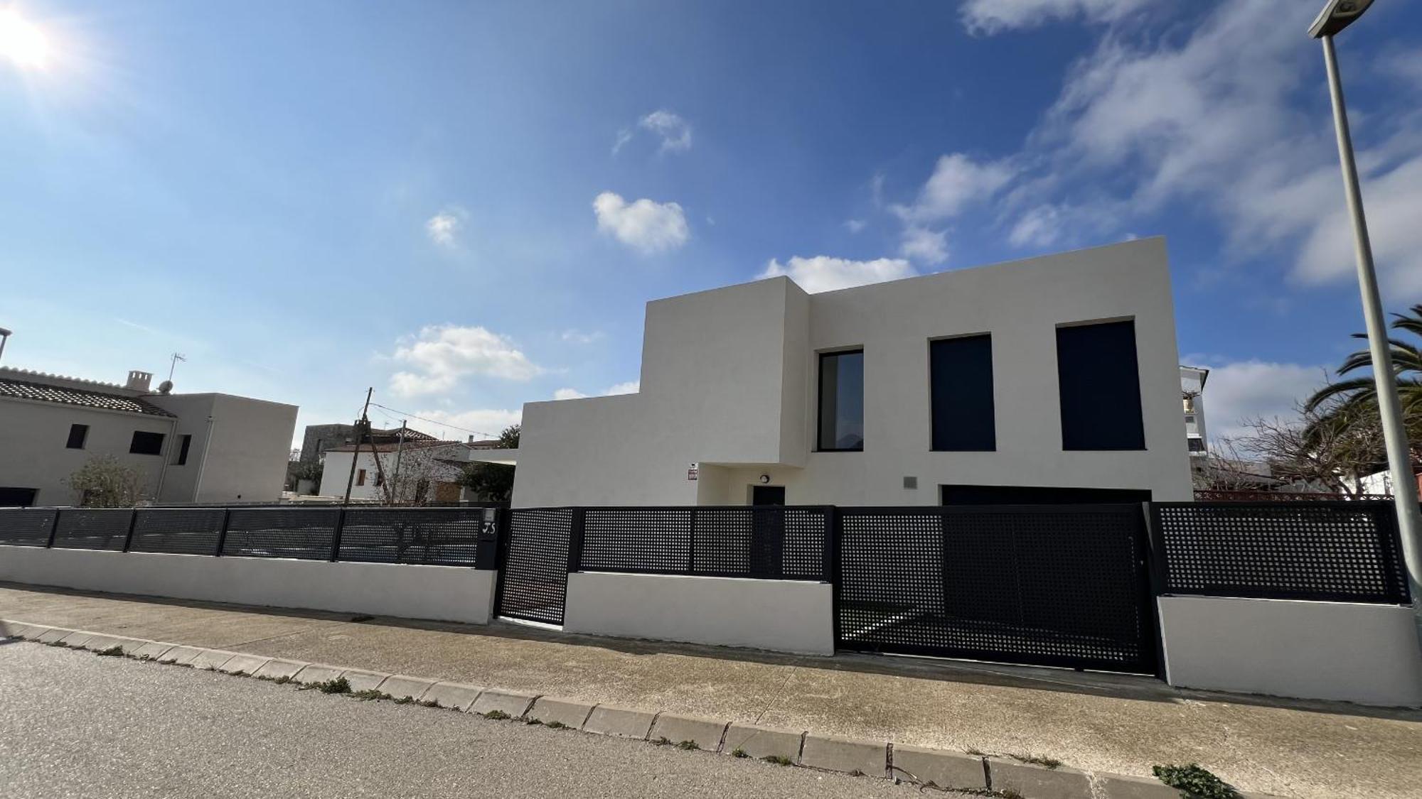 Вилла Casa Moderna Roses Con Piscina Y Jardin Mas Bosca, Roses Палау-Сабардера Экстерьер фото